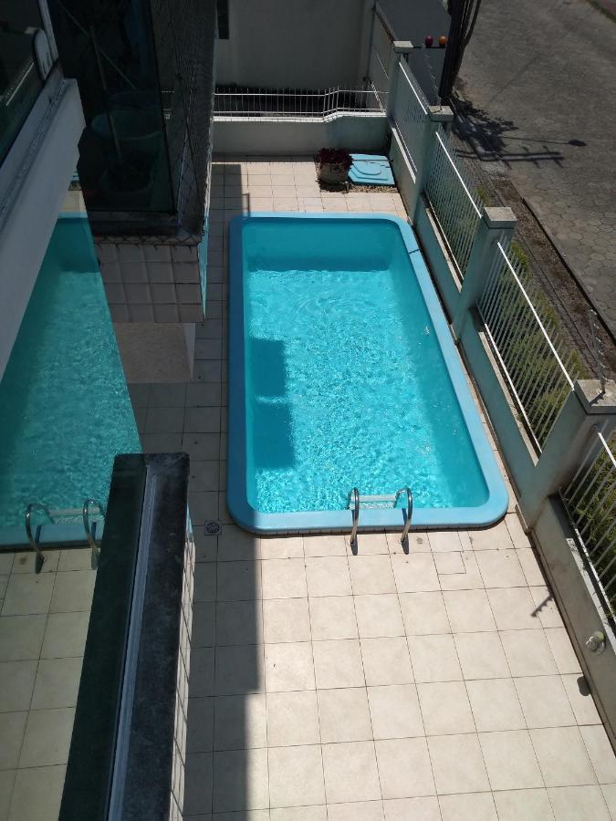 Apartamento De 2 Quartos A 3 Minutos A Pé Da De Cachoeira De Bom Jesu Com águas Calmas